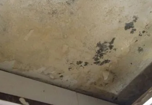 长葛阳台漏水维修公司分享下长葛卫生间渗水维修需要注意哪些问题。